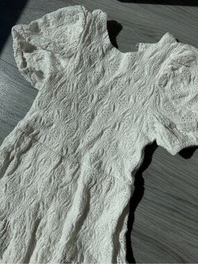 Zara White Lace Puff-Sleeve Tunic